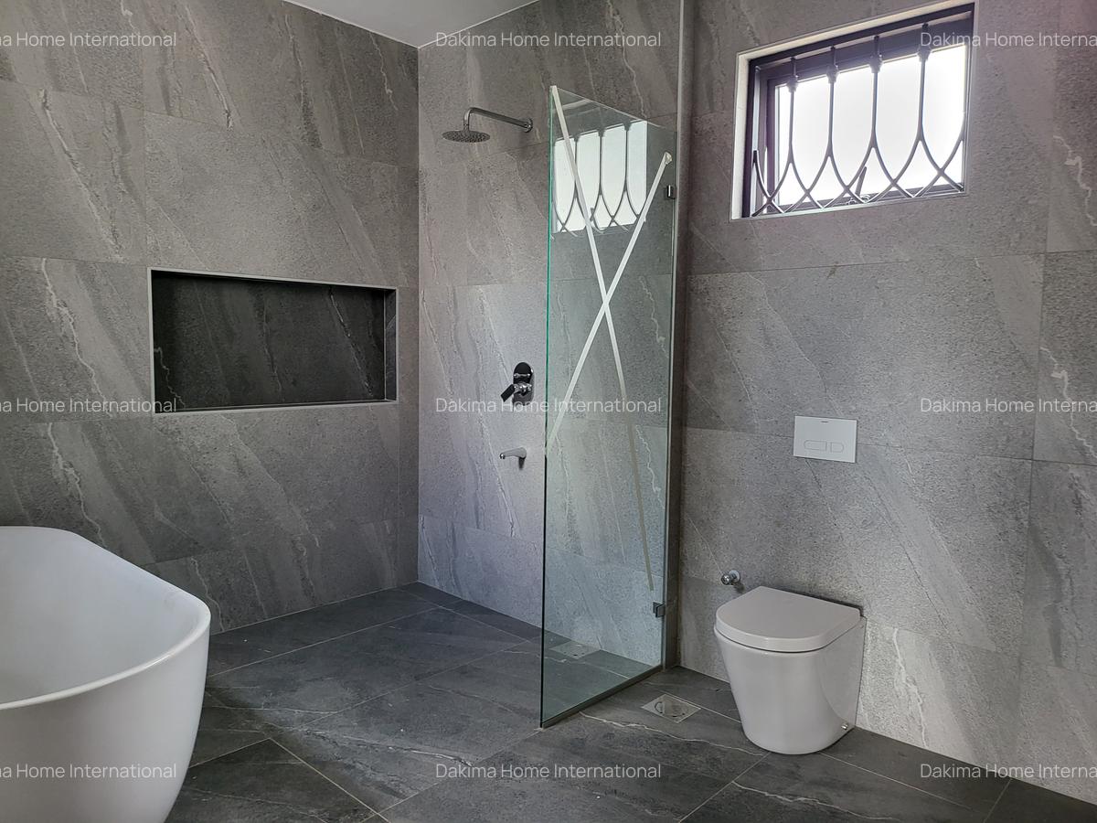 5 Bed House with En Suite in Loresho - 9