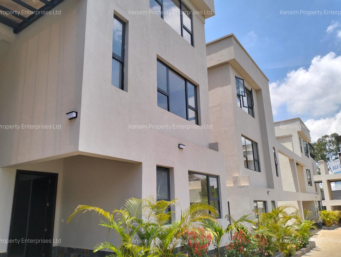 5 Bed Townhouse with En Suite in Lavington - 1