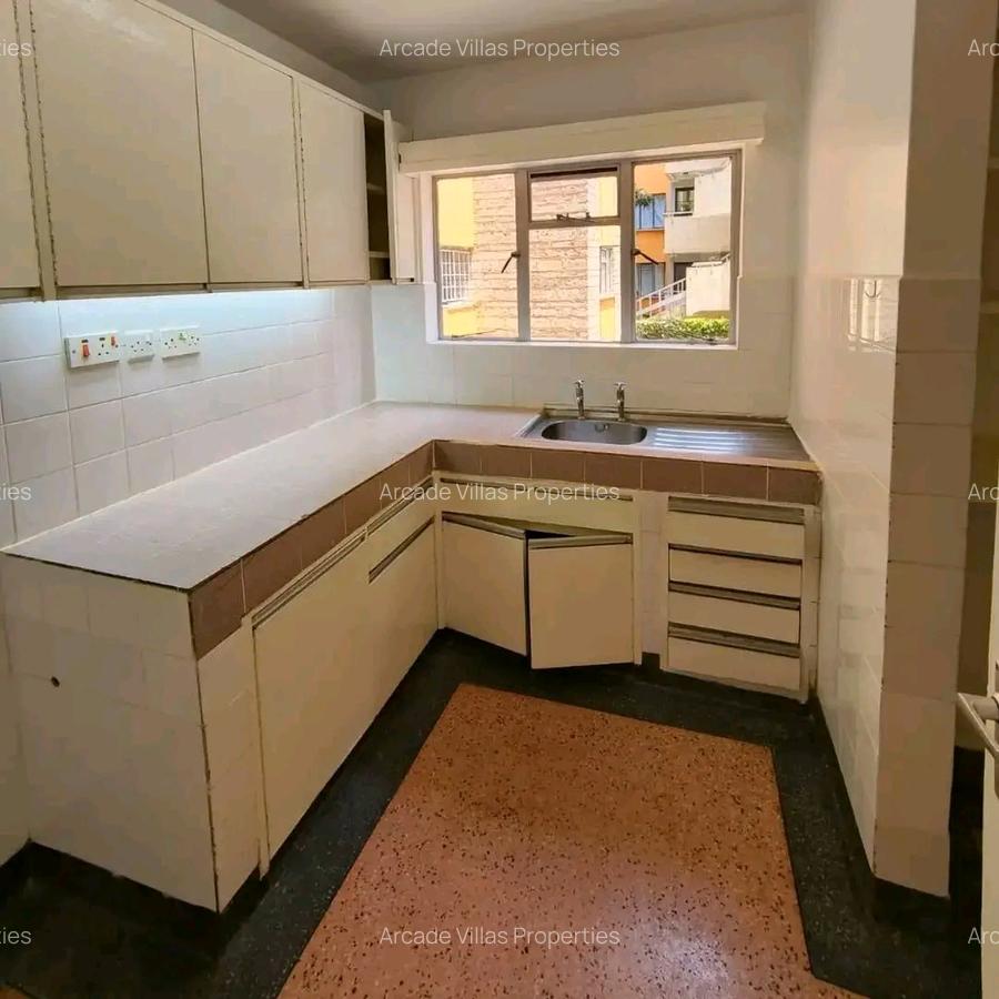 3 Bed Apartment with En Suite at Kileleshwa - 5