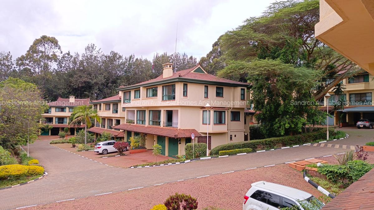 3 Bed Villa with En Suite in Westlands Area - 1