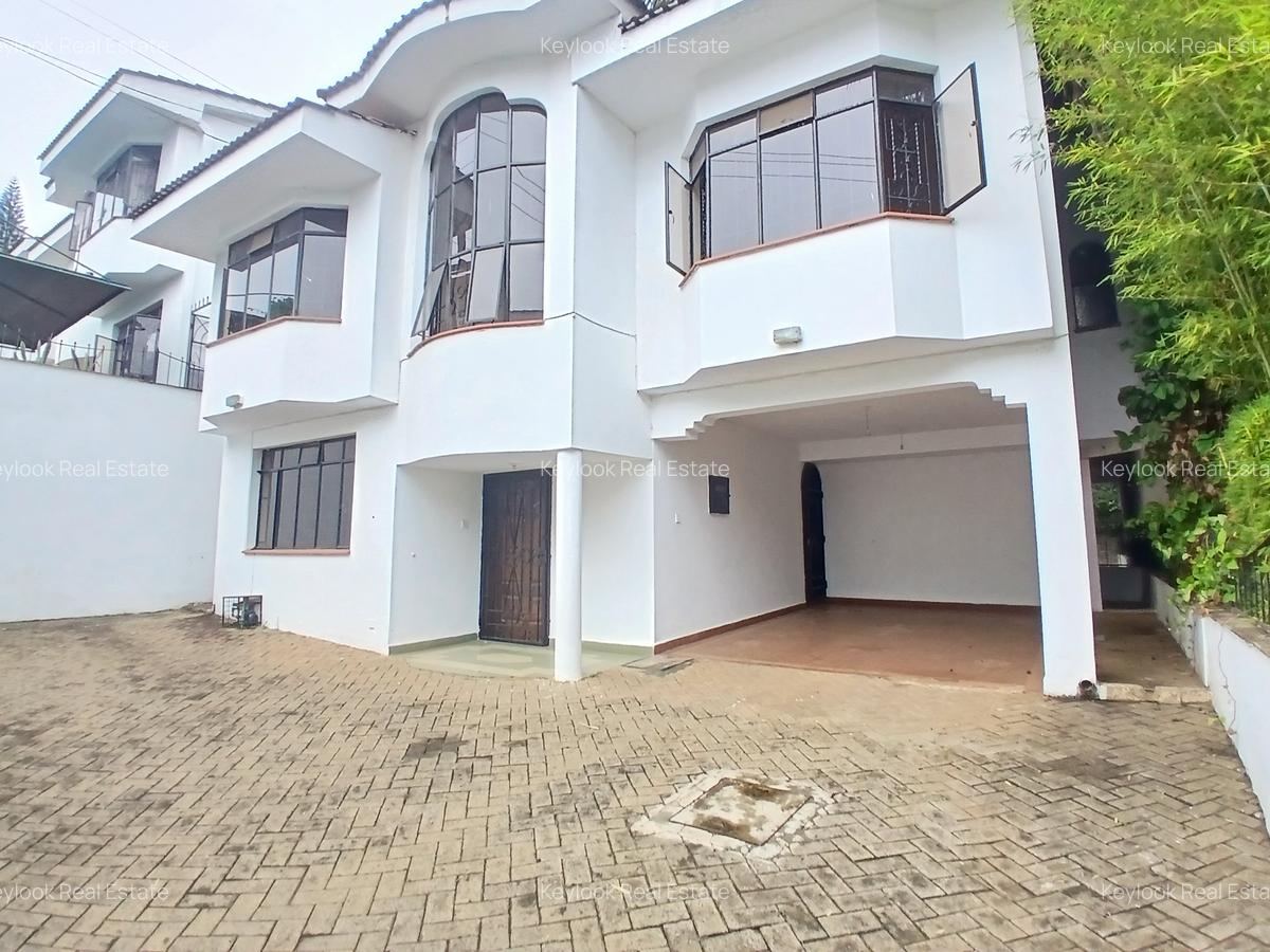 5 Bed Townhouse with En Suite at Riverside Garden - 18