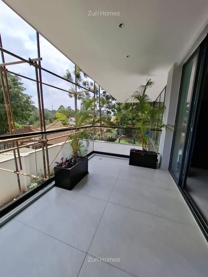 5 Bed Townhouse with En Suite in Lavington - 16