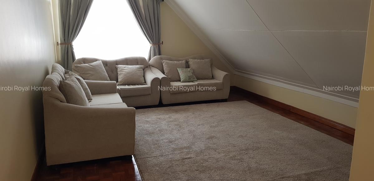 5 Bed Townhouse with En Suite at Off Convent Drive - 20