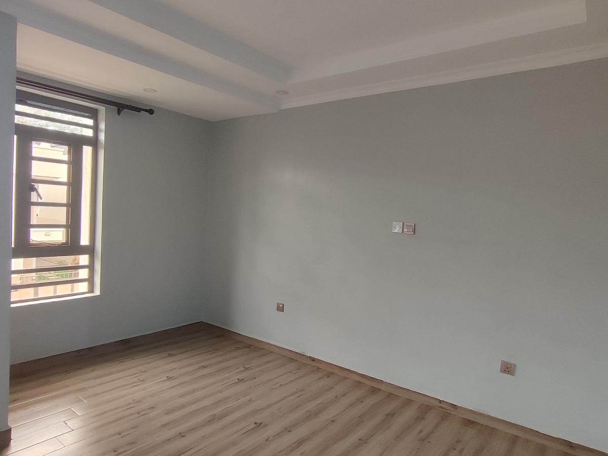 4 Bed Townhouse with En Suite at Eastern Bypass - 16