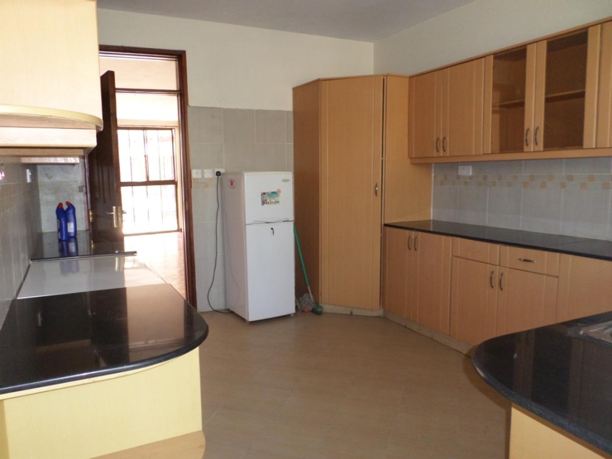 3 Bed Apartment with En Suite at Kileleshwa - 14