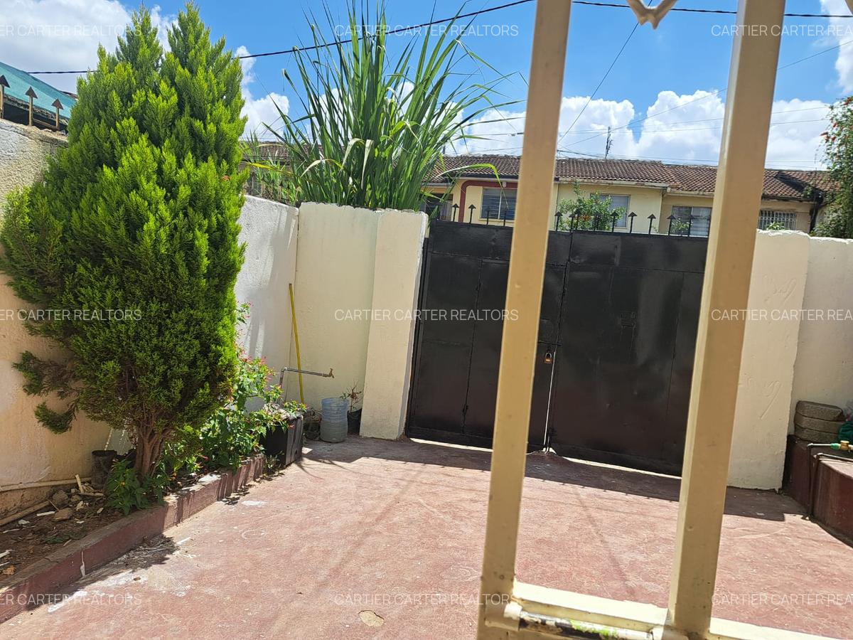 4 Bed Townhouse with En Suite in South C - 10