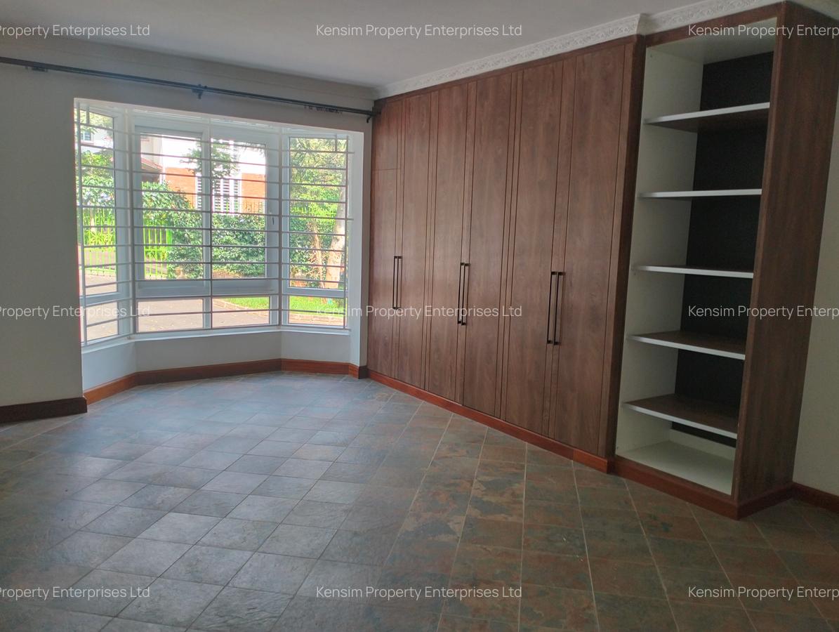 5 Bed Townhouse with En Suite in Rosslyn - 10