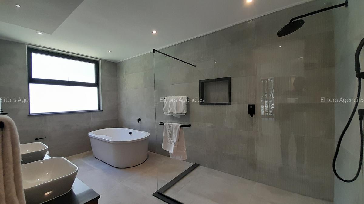 4 Bed Apartment with En Suite at Peponi Road - 13