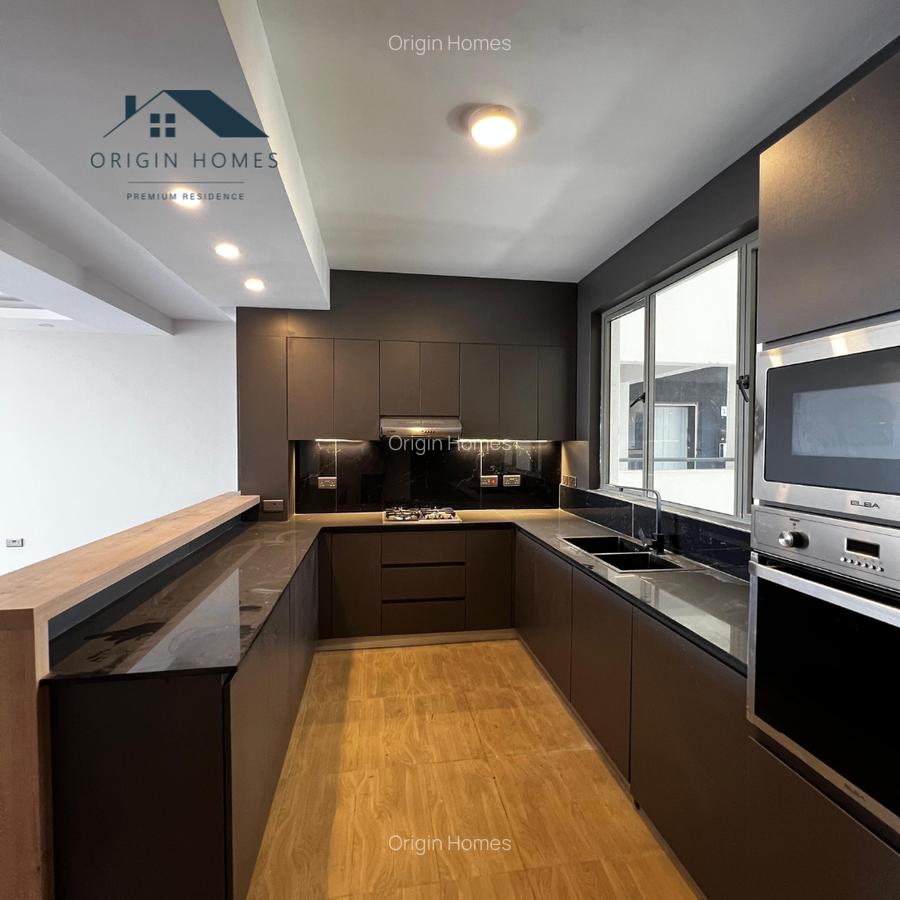 3 Bed Apartment with En Suite at Westlands - 2