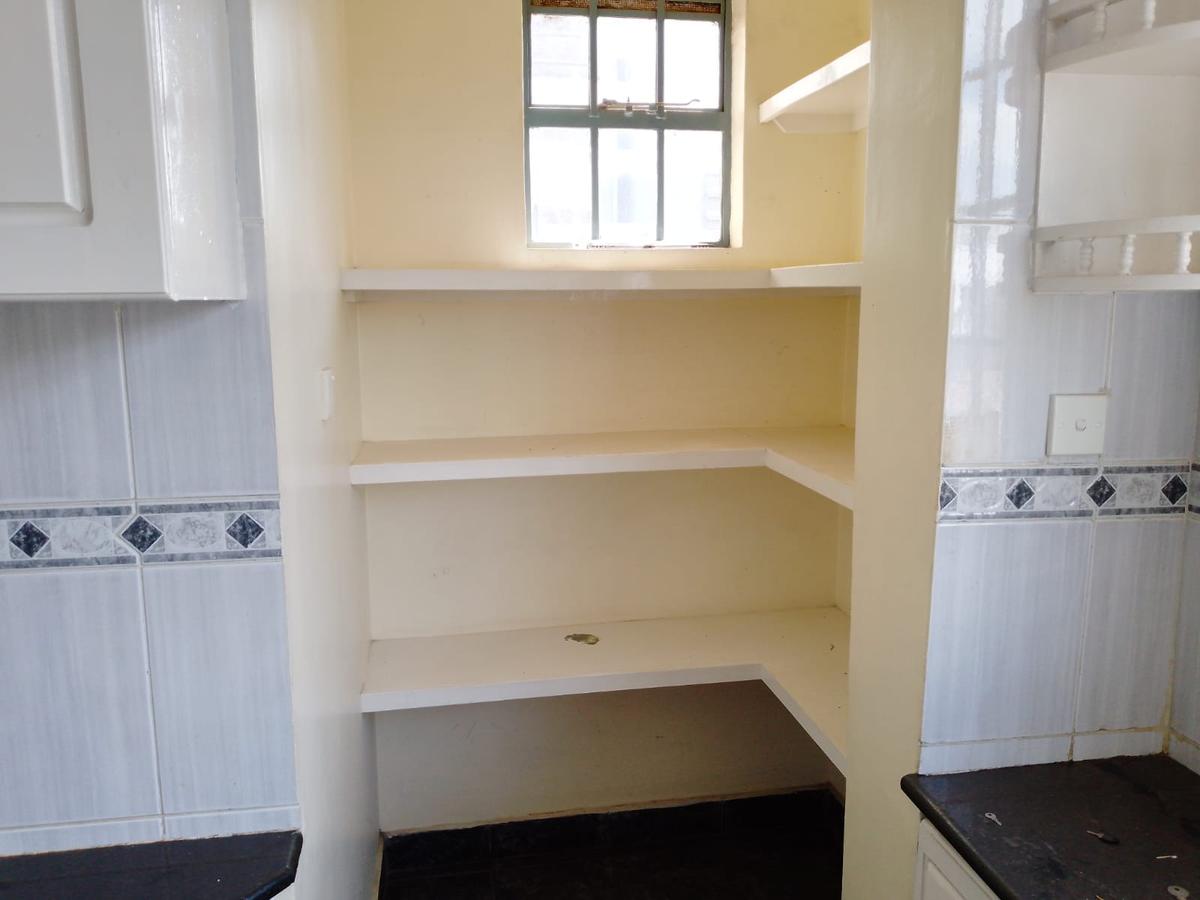 3 Bed Apartment with En Suite in Kilimani - 5