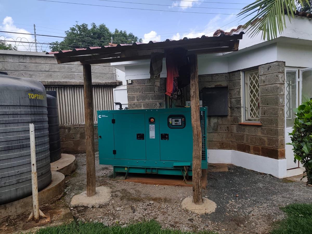 5 Bed House with Swimming Pool in Runda - 14