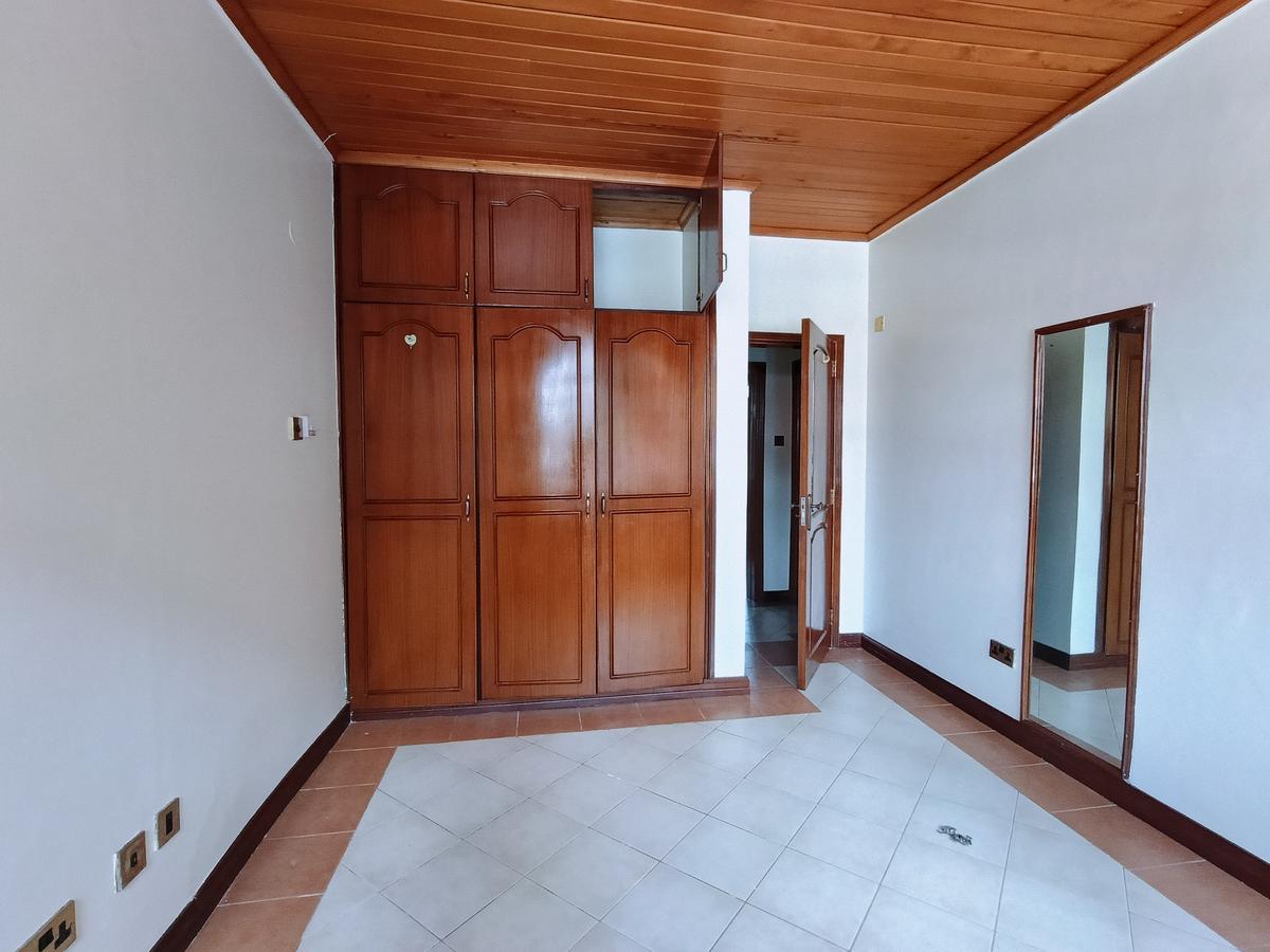 4 Bed House with En Suite in Kitisuru - 18