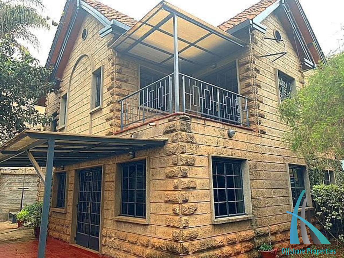 5 Bed Townhouse with En Suite at Othaya Road - 1