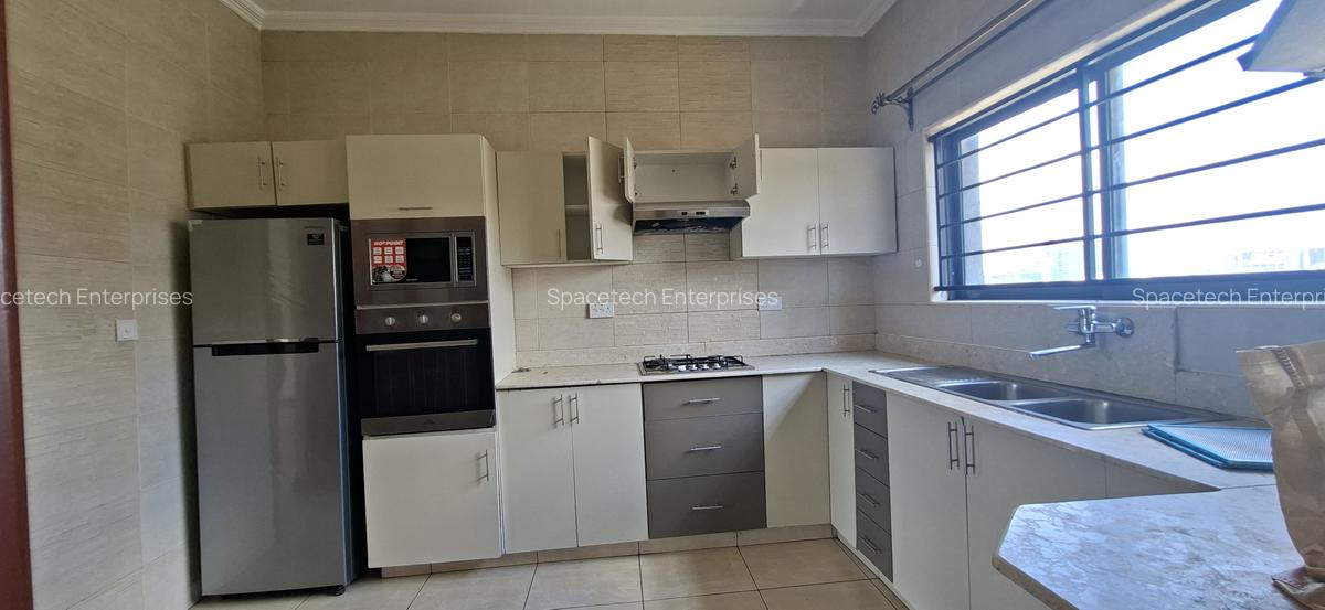 3 Bed Apartment with En Suite in Westlands Area - 6