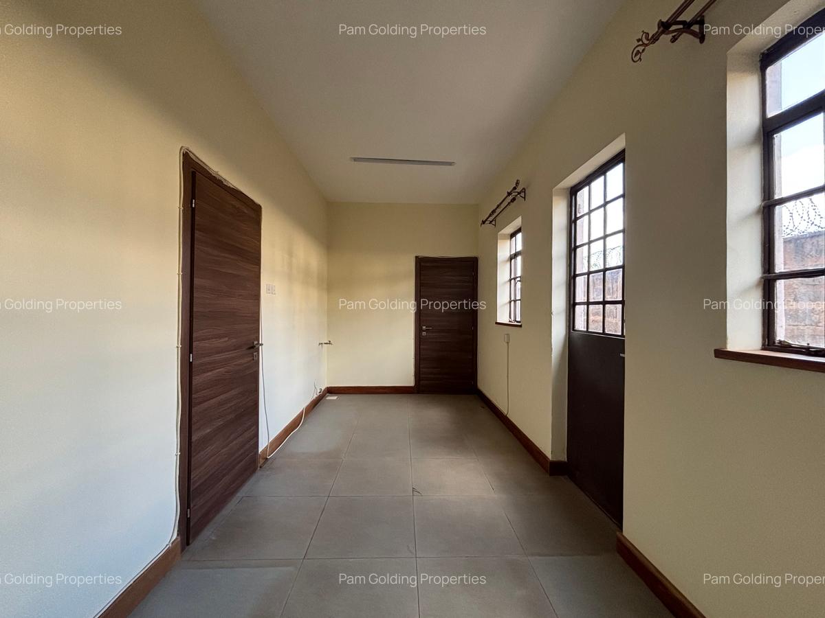 3 Bed Apartment with En Suite in Runda - 20