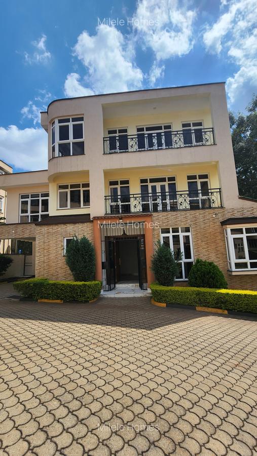 5 Bed Townhouse with En Suite at Njumbi Road - 1