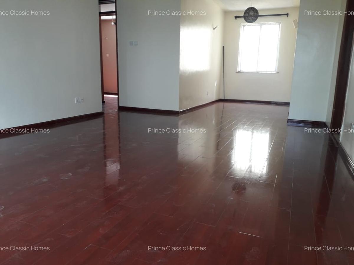 2 Bed Apartment with En Suite in Lavington - 5