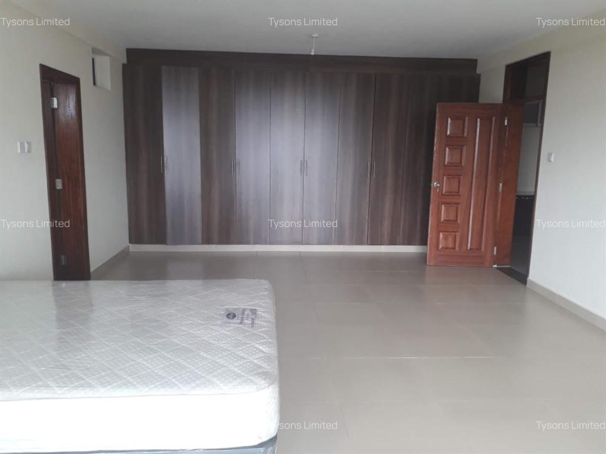 3 Bed Apartment with En Suite in Kilimani - 4