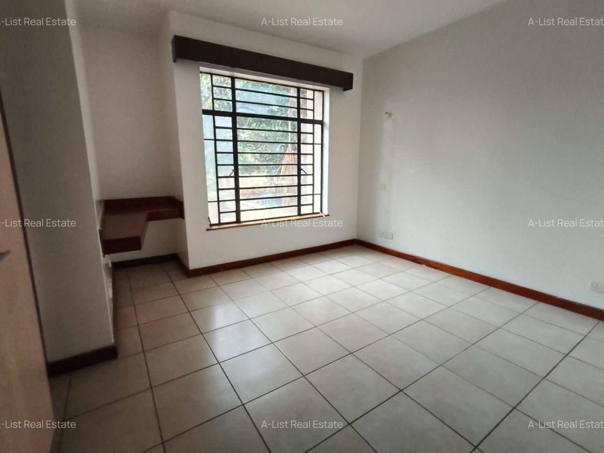 3 Bed Apartment with En Suite at 5Th Street - 4
