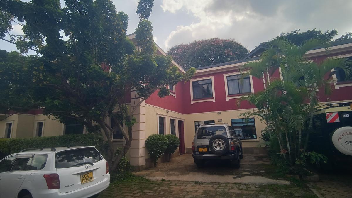 4 Bed House with En Suite at Lavington Estate Nairobi - 1