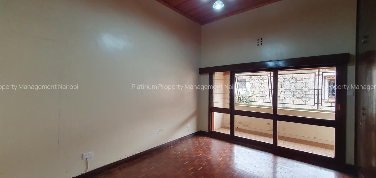 5 Bed House with En Suite at 2Nd Parklands Avenue - 10