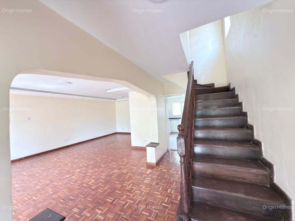 4 Bed Townhouse with En Suite at Westlands - 10