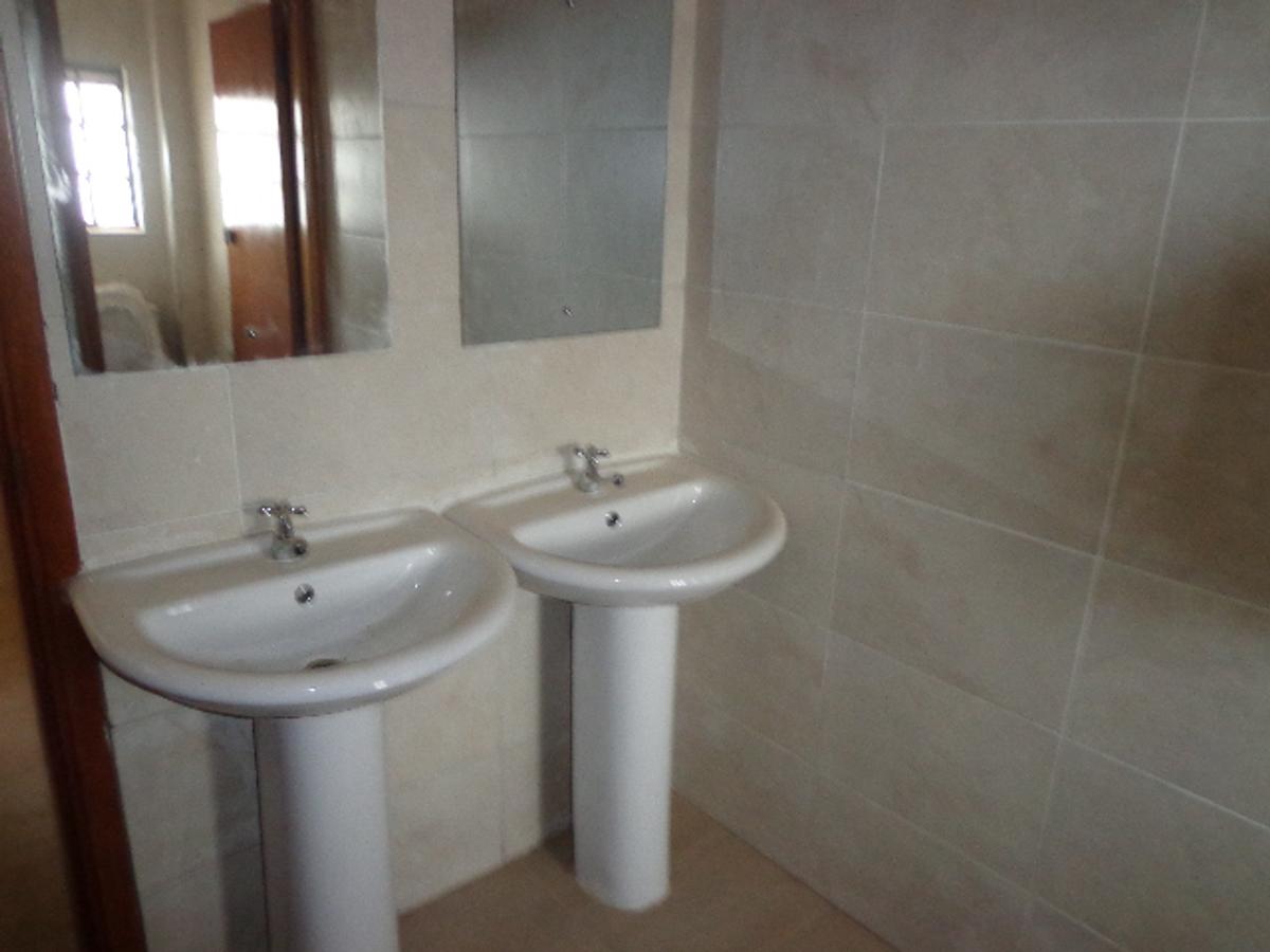 Warehouse with Service Charge Included in Juja - 12
