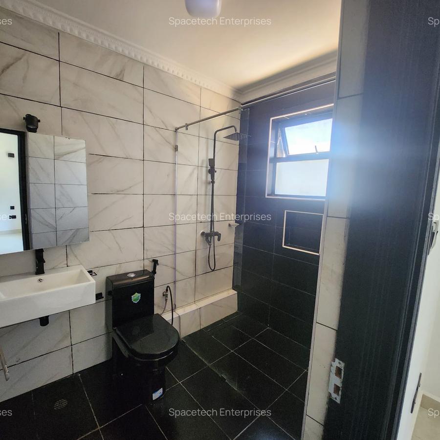 3 Bed House with En Suite in Runda - 8