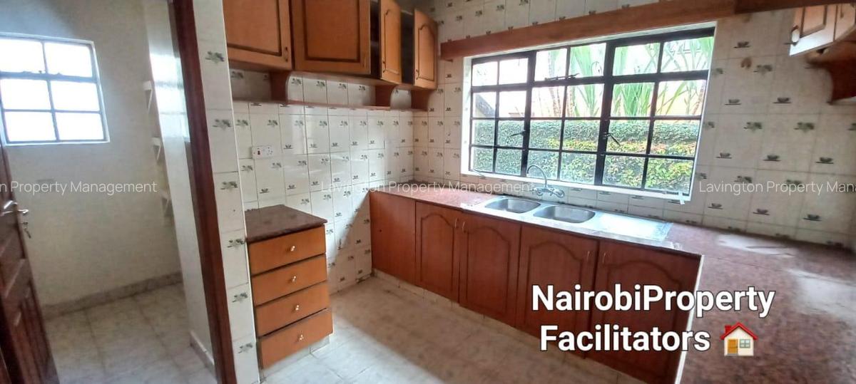 4 Bed Townhouse with En Suite at Lavington Green - 4