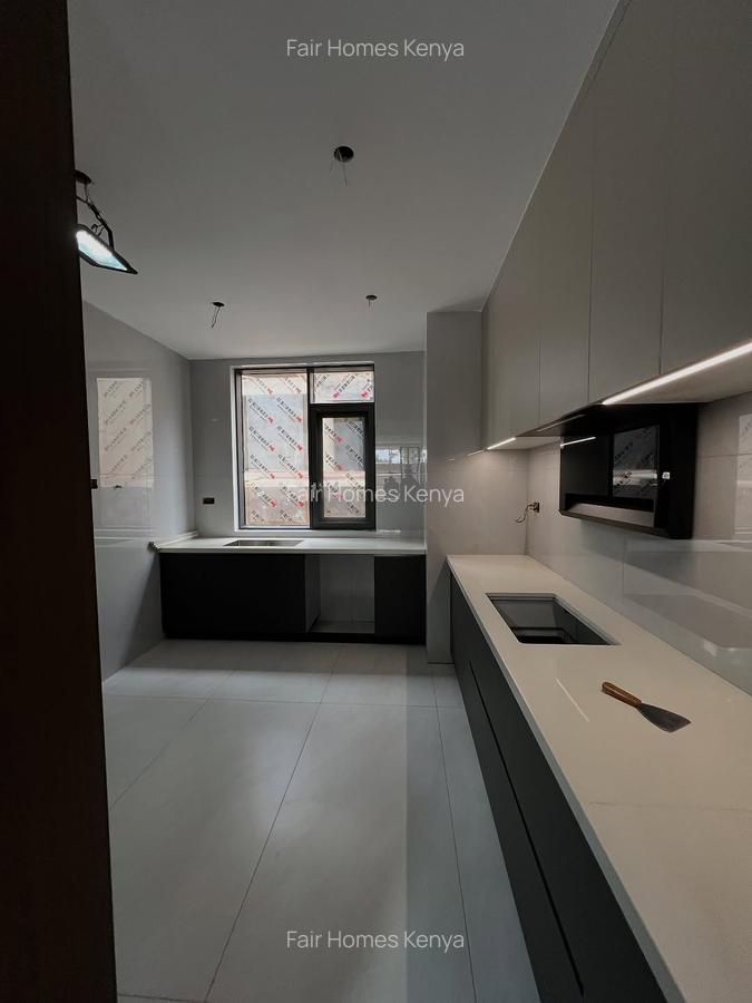 5 Bed Townhouse with En Suite at Lavington Green - 2