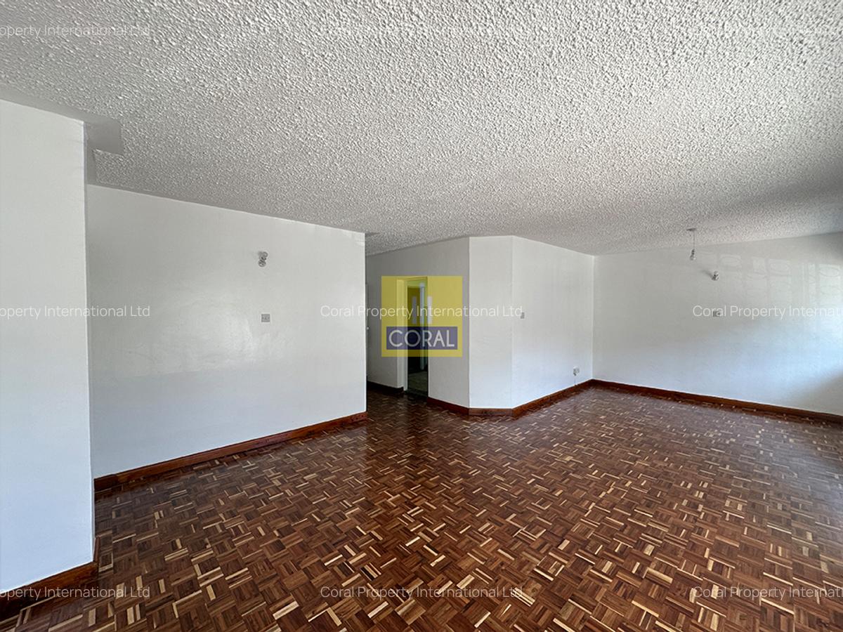 3 Bed Apartment in Brookside - 2