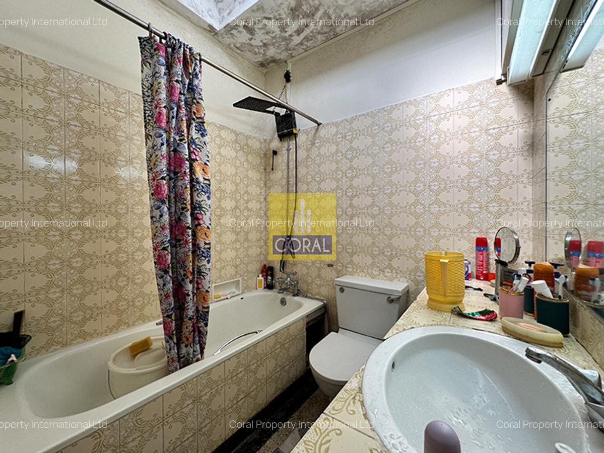 4 Bed Townhouse in Westlands Area - 15