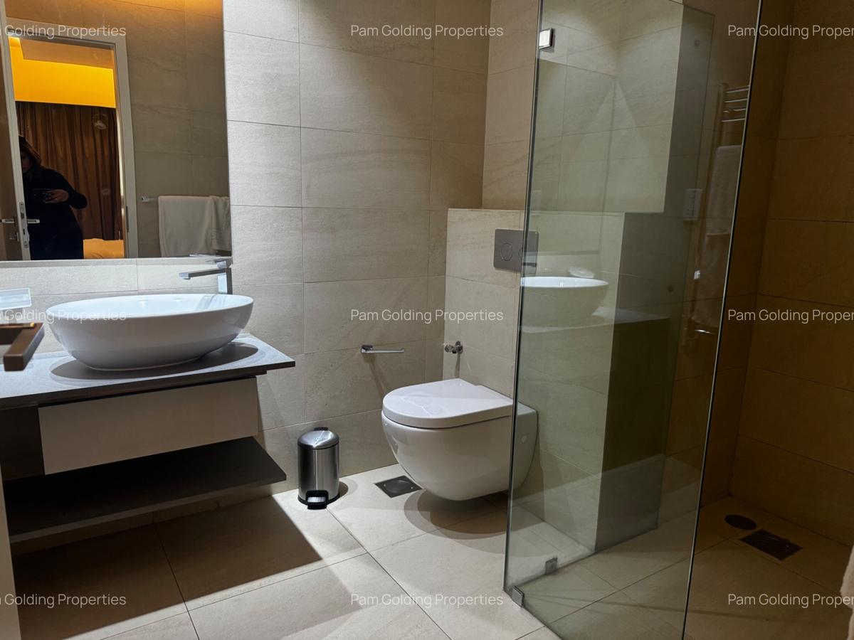 Furnished 2 Bed Apartment with En Suite at Church Road - 11