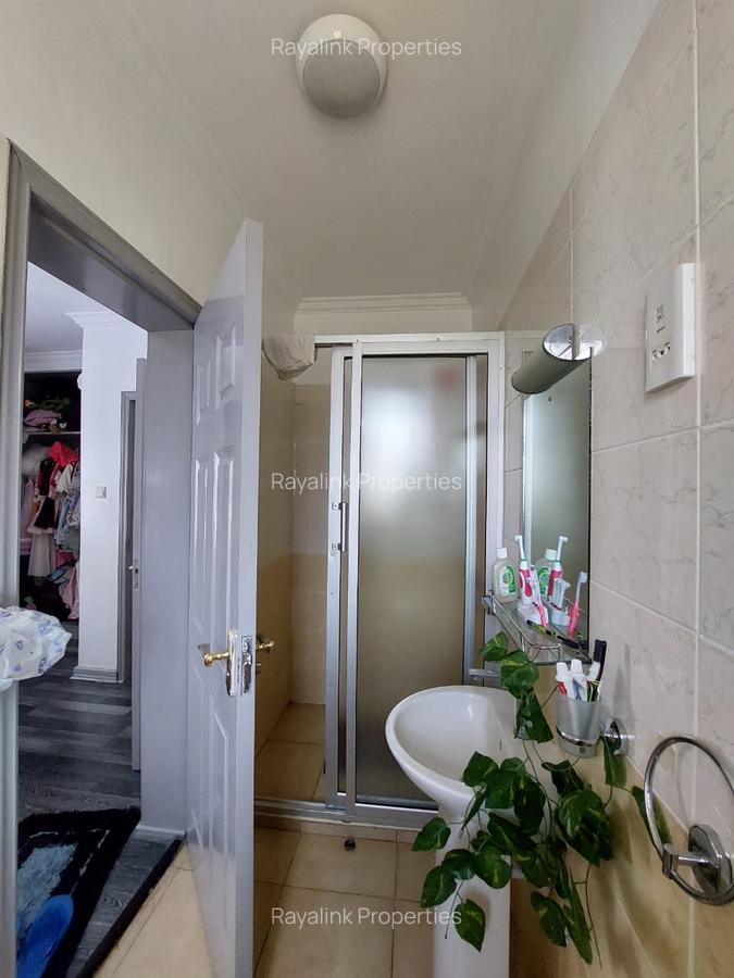 4 Bed Townhouse with En Suite at Loresho - 17