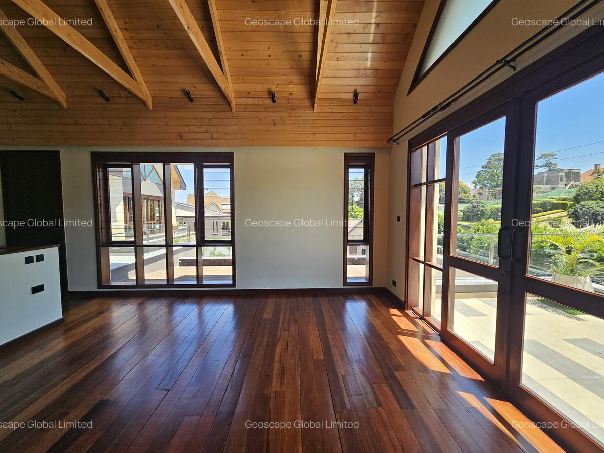 5 Bed House with En Suite in Runda - 5