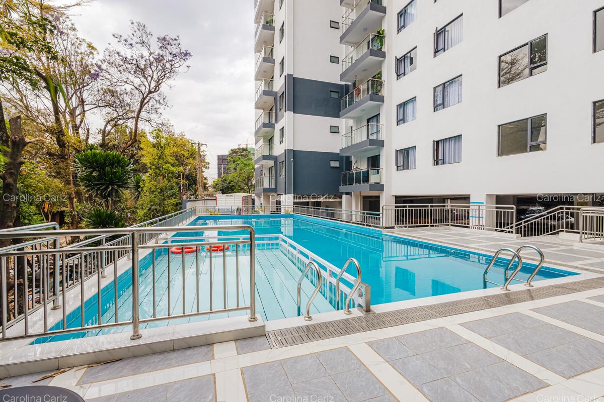 Serviced 2 Bed Apartment with En Suite at Sports Rd - 1