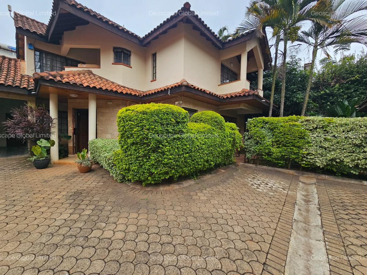 4 Bed Townhouse with En Suite in Spring Valley - 2