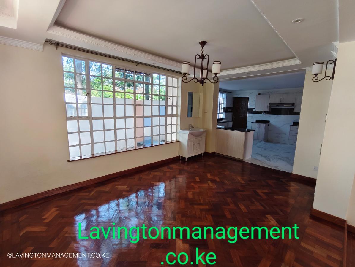 5 Bed Townhouse with En Suite at Lavington Green - 6