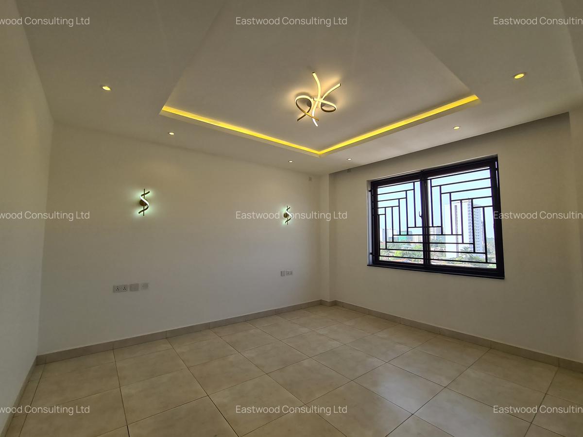 4 Bed Apartment with En Suite at Swami Bapa Road - 12
