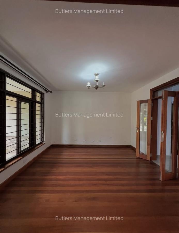 5 Bed Townhouse with En Suite in Lavington - 7