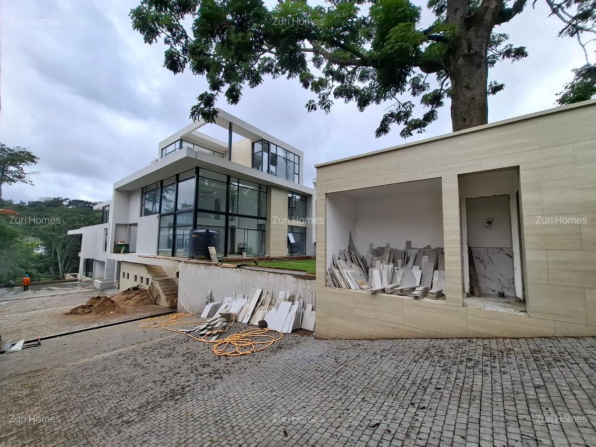 6 Bed Townhouse with En Suite in Lavington - 19
