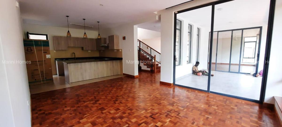 5 Bed Townhouse with En Suite in Lavington - 6