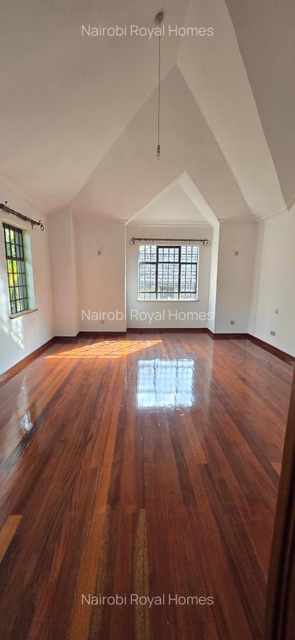 4 Bed Townhouse with En Suite at Peponi Road - 17