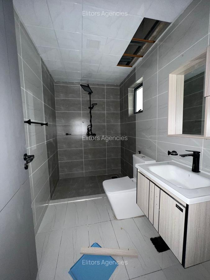 4 Bed Apartment with En Suite at 5Th Parklands - 11