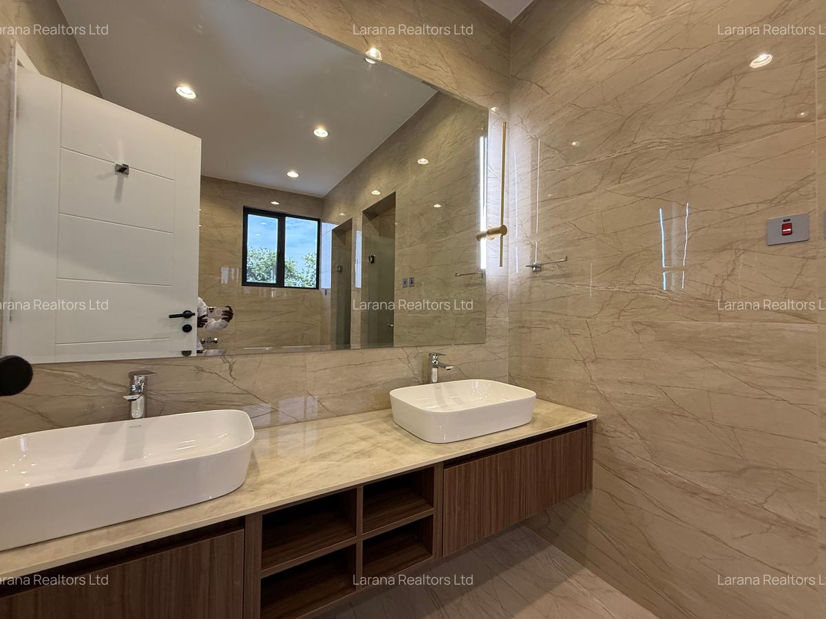 5 Bed Townhouse with En Suite at Mzima Springs - 15