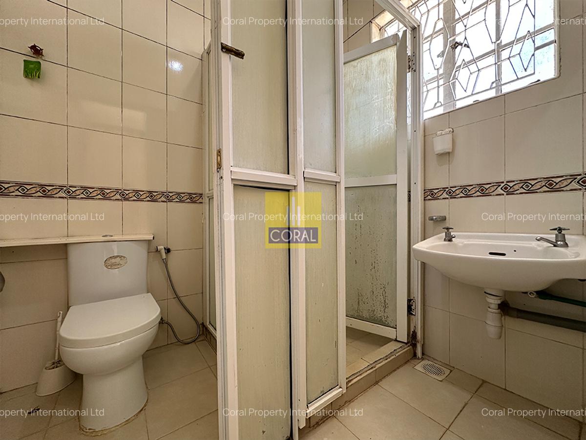 2 Bed Townhouse in Brookside - 8