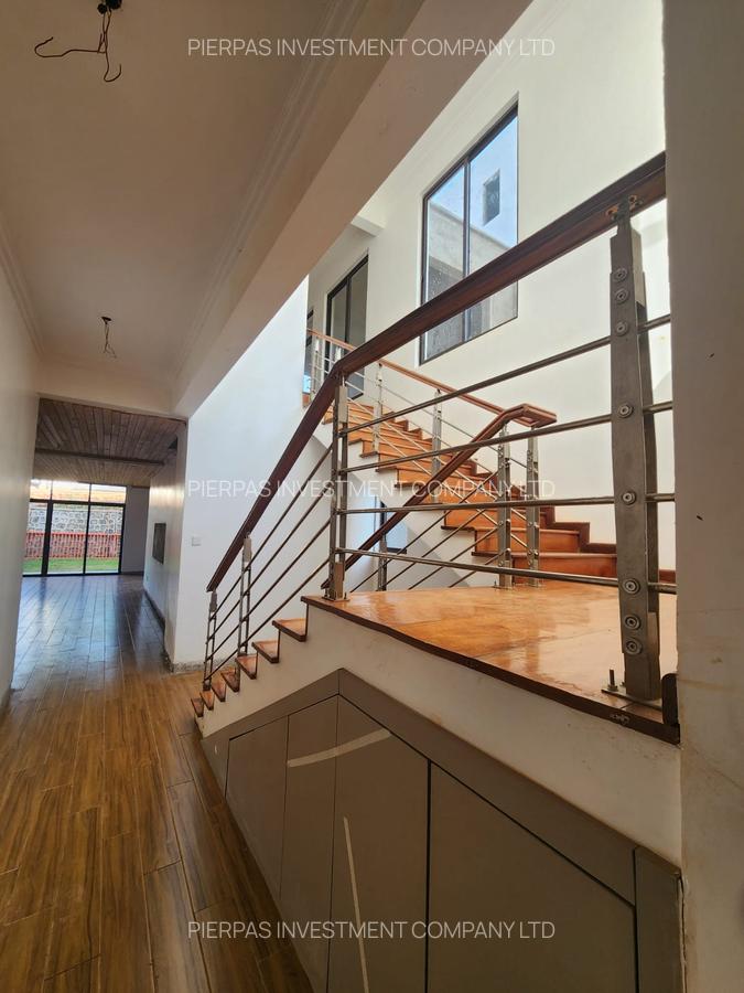 4 Bed Villa with En Suite in Kiambu Road - 5