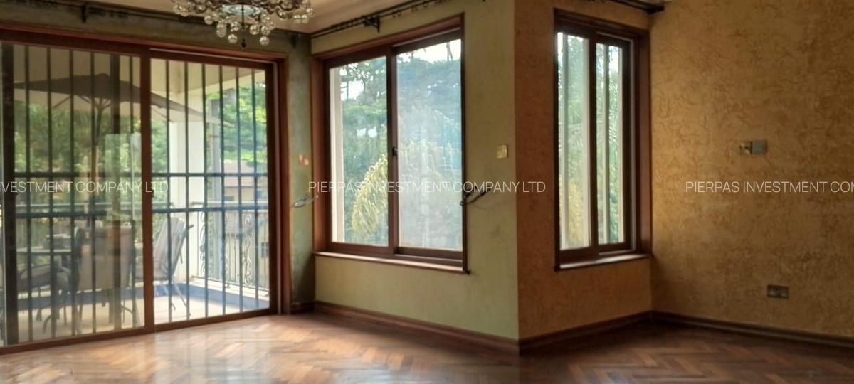 5 Bed Townhouse with En Suite in Spring Valley - 8