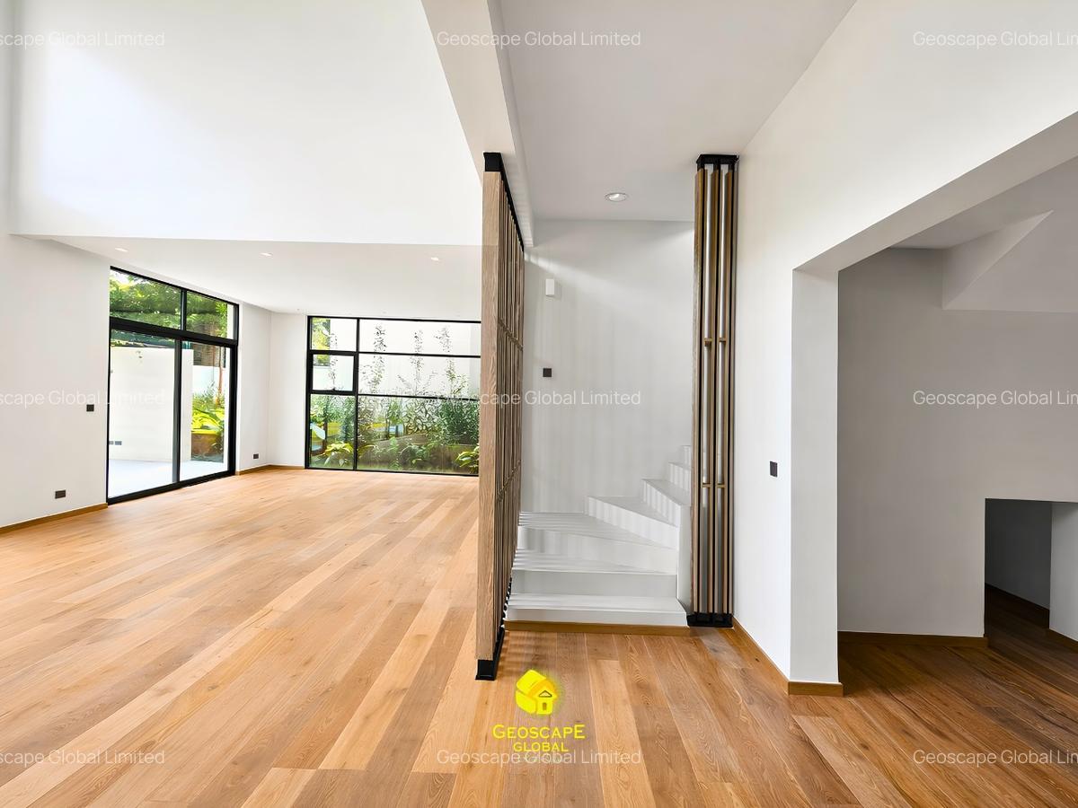 5 Bed House with En Suite in Runda - 5