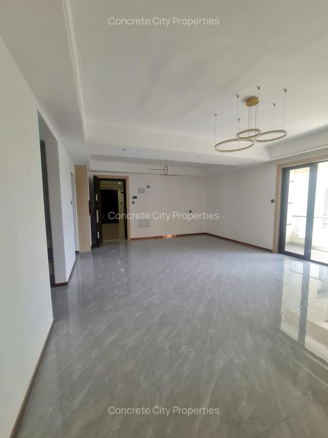 2 Bed Apartment with En Suite in Riverside - 12